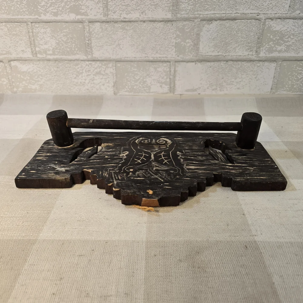 Vintage Rustic Wood Small Towel Hanging Rack Handmade Carved Seahorse Japan